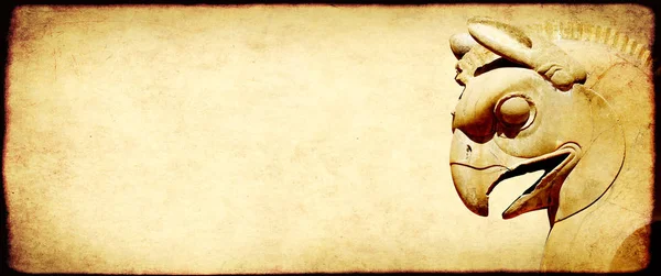 Grunge φόντο με υφή χαρτιού και το κεφάλι του γρύπα — Φωτογραφία Αρχείου