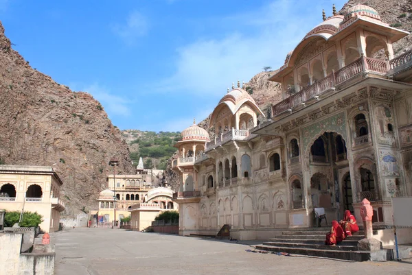 Jaipur, Hindistan yakınındaki Galta Ji mandire Tapınağı (maymun Tapınağı)
