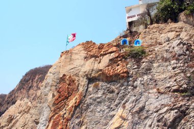La Quebrada, Acapulco, Meksika 'da Meryem Ana sunakları