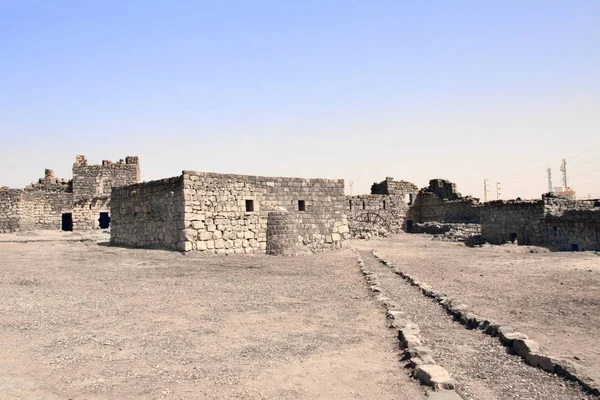 Patio de Qasr al-Azraq fortaleza medieval, Jordania —  Fotos de Stock