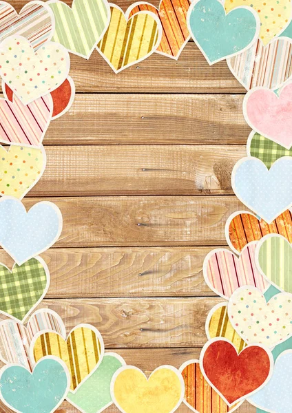 Valentijn achtergrond met papieren hartjes op oud houten bord — Stockfoto