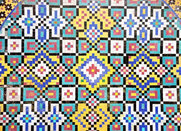 Деталь традиционной персидской мозаичной стены, Иран — стоковое фото