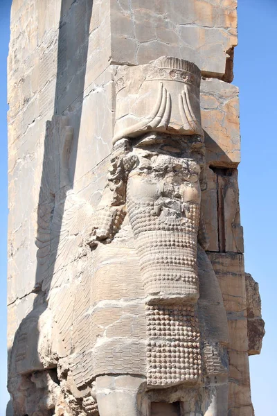 Detalle de Puerta de todas las Naciones en la antigua ciudad Persépolis, Irán —  Fotos de Stock