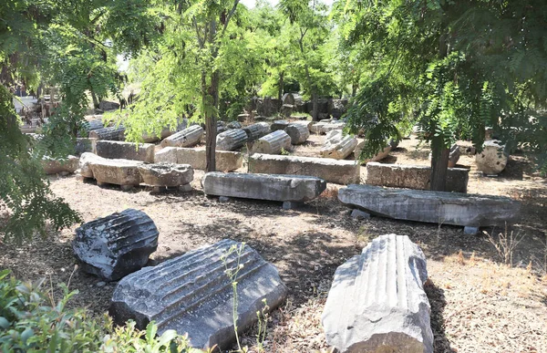 Détail des colonnes de pierre dans la ville de Troie, Turquie — Photo