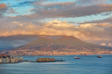 Hava doğal manzaralı Napoli Vezüv Yanardağı