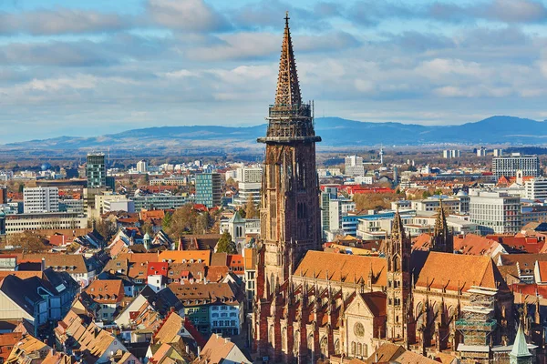 Панорама Freiburg im прогулянок містом в Німеччині — стокове фото