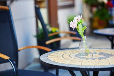 Vilnius, Litvanya açık bir kafede tablosu