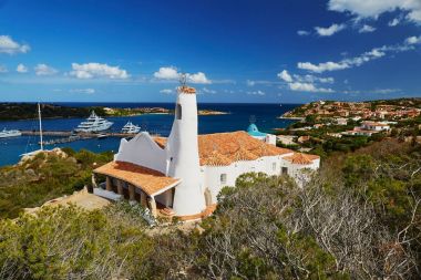 Stella Maris kilise Porto Cervo, Sardunya, İtalya