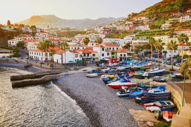 Görünüm Camara de Lobos Köyü, Madeira, Portekiz