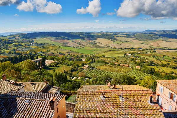 Krajina z San Quirico d'Orcia, Toskánsko, Itálie — Stock fotografie