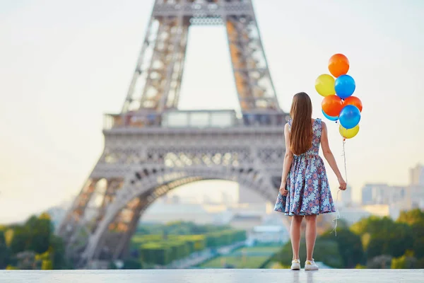 Beautiful Young Woman Bunch Colorful Balloons Dancing Eiffel Tower Paris — Stock Photo, Image