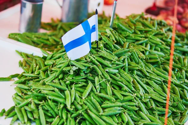 Green Peas Finnish Flag Local Food Market Helsinki Finland — Stock Photo, Image
