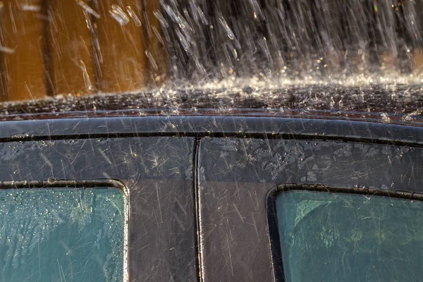 Помой машину.. — стоковое фото