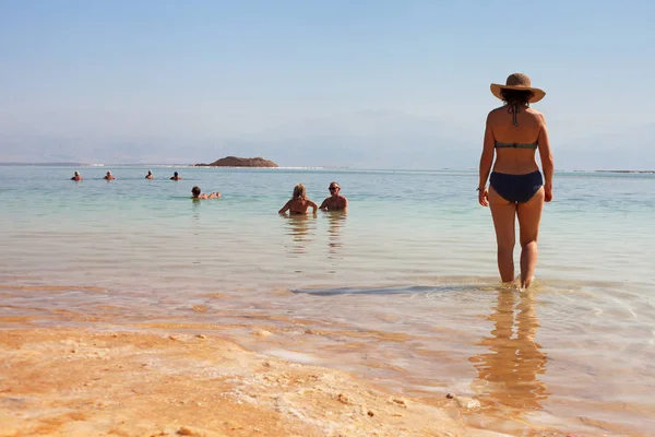 Relax at the Dead sea. — Stock Photo, Image