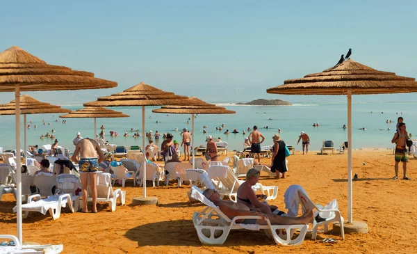 Relaxe no mar Morto . — Fotografia de Stock