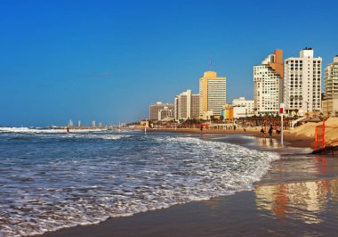 Tel-Aviv görünümüne.