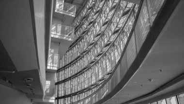 Konser Salonu büyük amber.