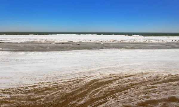 冬天的寒流海. — 图库照片