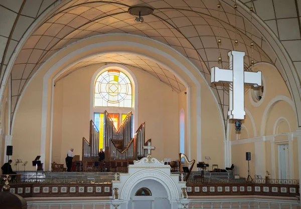 Vista al edificio de la Iglesia Lutero en el interior . — Foto de Stock