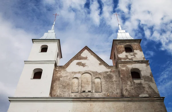 Reparation av liten kyrka. — Stockfoto