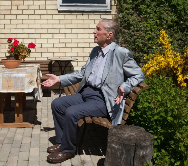 Glücklicher alter Mann. — Stockfoto