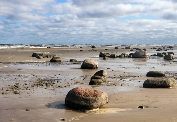 Steinige Ostsee. — Stockfoto