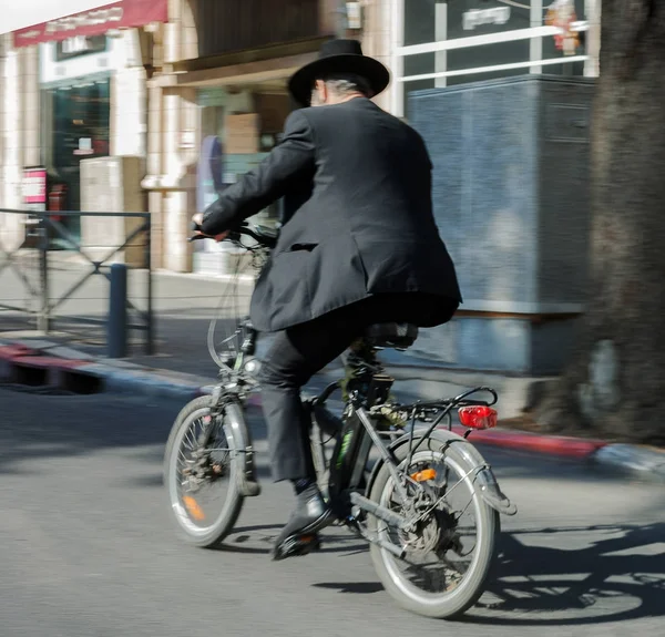 エルサレムの通りの人々. — ストック写真