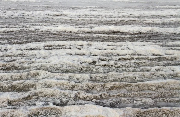 Морозная волна моря . — стоковое фото