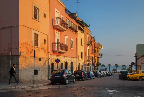 Street next to the coastline. — Stock Photo, Image