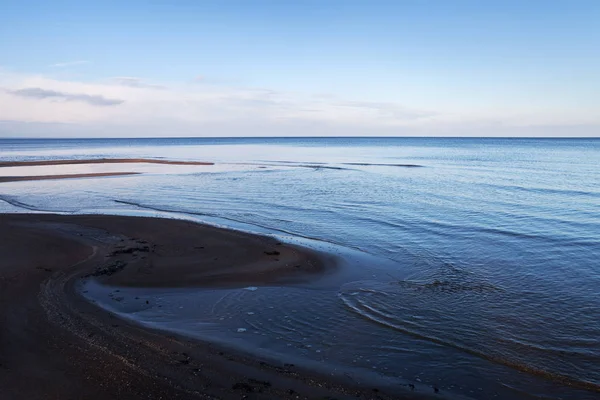 バルト海の湾での日. — ストック写真