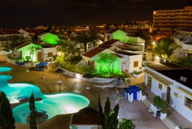 Costa Adeje intenerife yüzme ile geleneksel mimarisi