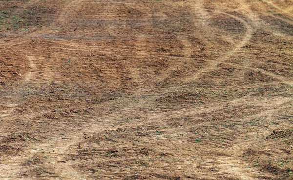 Культивированное коричневое поле . — стоковое фото