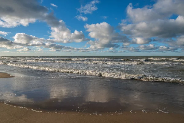 Mar Báltico ondulado . — Fotografia de Stock