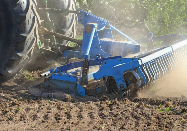 Tractor work  on the field. — Stock Photo, Image