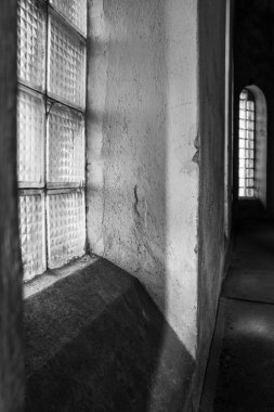 Eski su kulesi içinde.