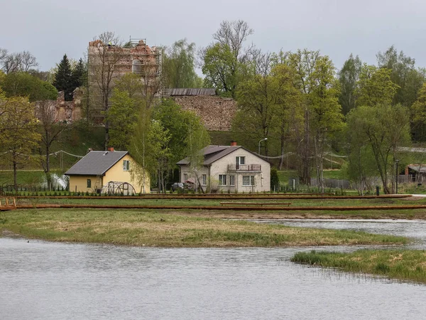 Utsikt mot slottets ruin. — Stockfoto