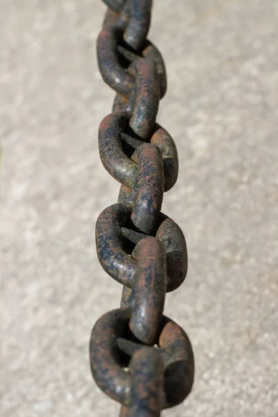 金属の錆びた鎖. — ストック写真
