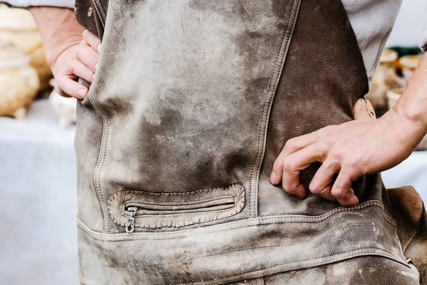 Arbeitskleidung der Töpfer. — Stockfoto