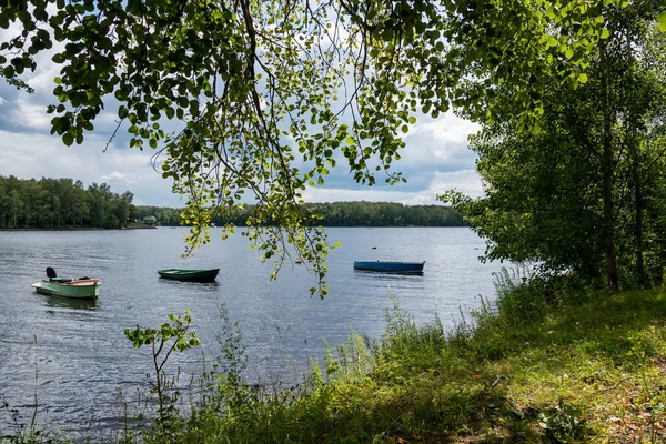 Vista al lago . —  Fotos de Stock