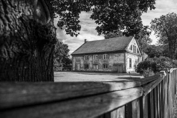 Městská krajina v malém městě. — Stock fotografie