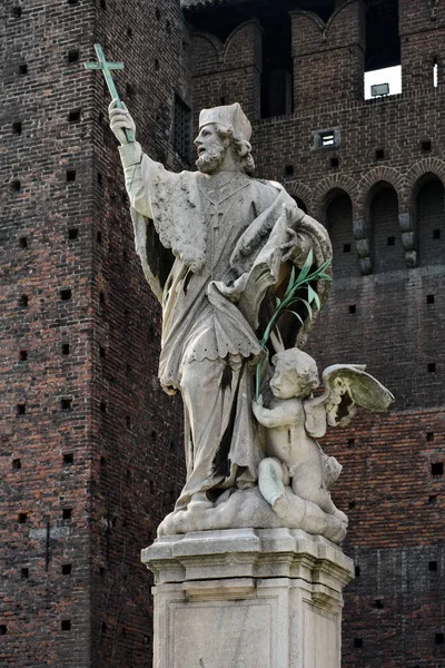 Monumento Con Croce Italia — Foto Stock