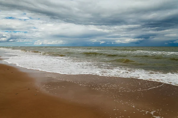 Θέα Μια Φυσική Ακτή Της Βαλτικής Θάλασσας — Φωτογραφία Αρχείου