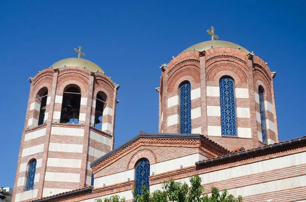 Domos da Igreja Ortodoxa de São Nicolau em Batumi, Geórgia, Cáucaso — Fotografia de Stock