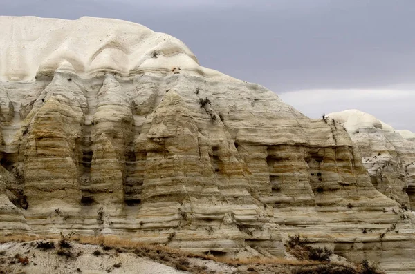 Formazioni geologiche bianche uniche nel canyon di Baglidere, Valle dell'Amore, Turchia, Cappadocia, Anantolia Centrale — Foto Stock