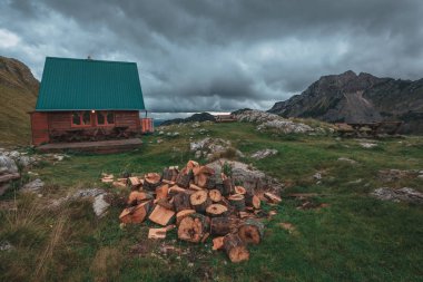 Karadağ, Milli Parkı Durmitor, dağlar ve bulutlar