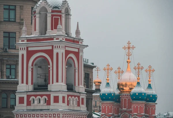 Зима на Красной площади, сильные снежные тучи — стоковое фото