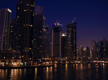 Güzel bir gece şehri, Dubai şehri, Birleşik Arap Emirlikleri