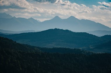 Slovakya 'da yaz dağı manzarası, seyahat kavramı