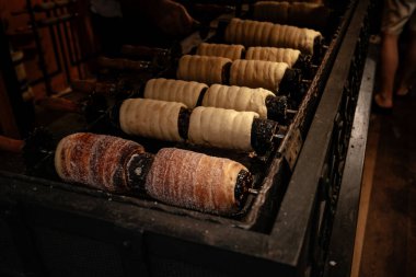 Trdelnik fırın sokak piyasada Prag