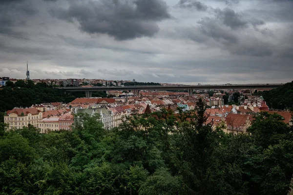 PRAGUE, RÉPUBLIQUE TCHÈQUE - 11 AOÛT 2019 : Vue sur la vieille ville Pra — Photo